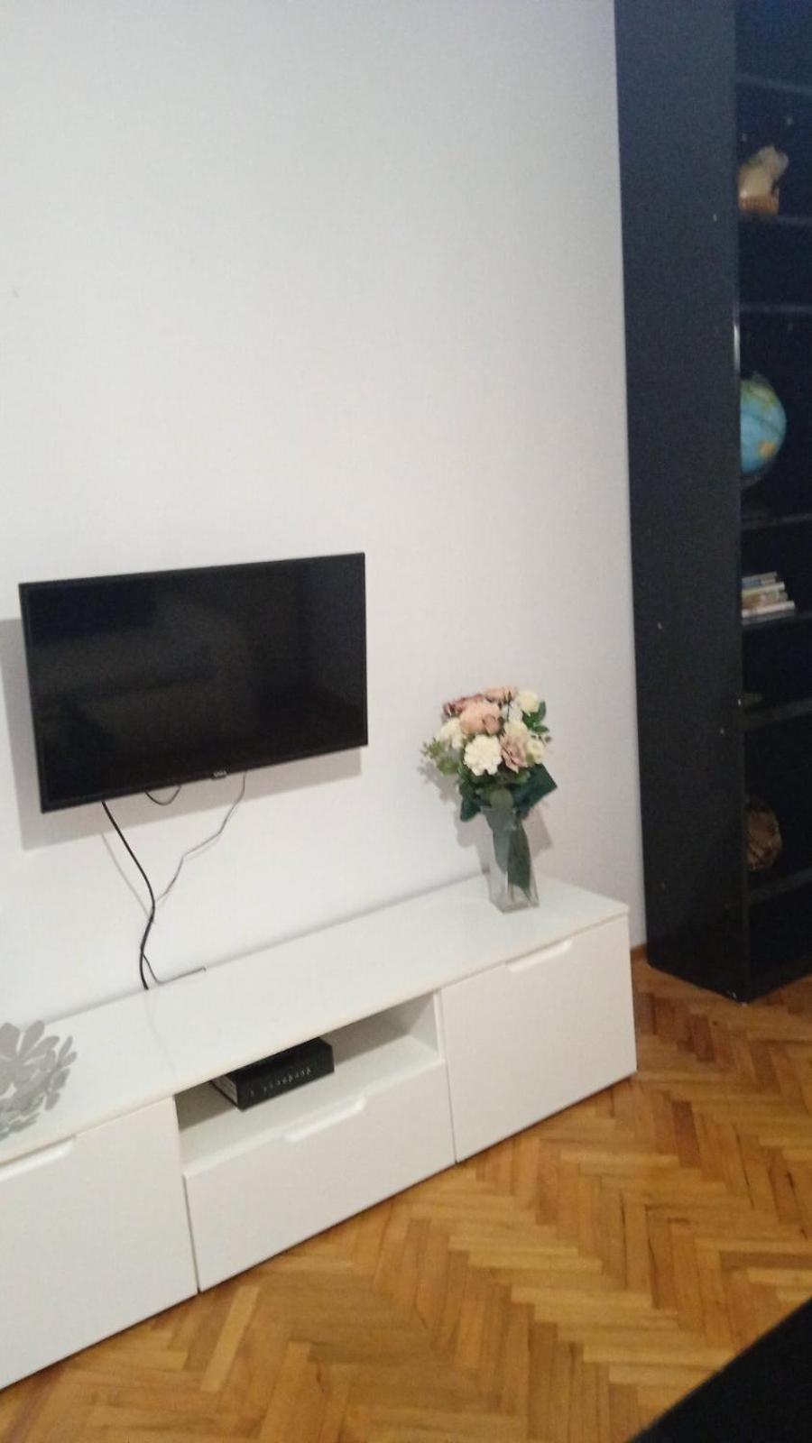 M&i Apartment *